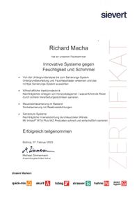 Richard Macha (INTRASIT)-1